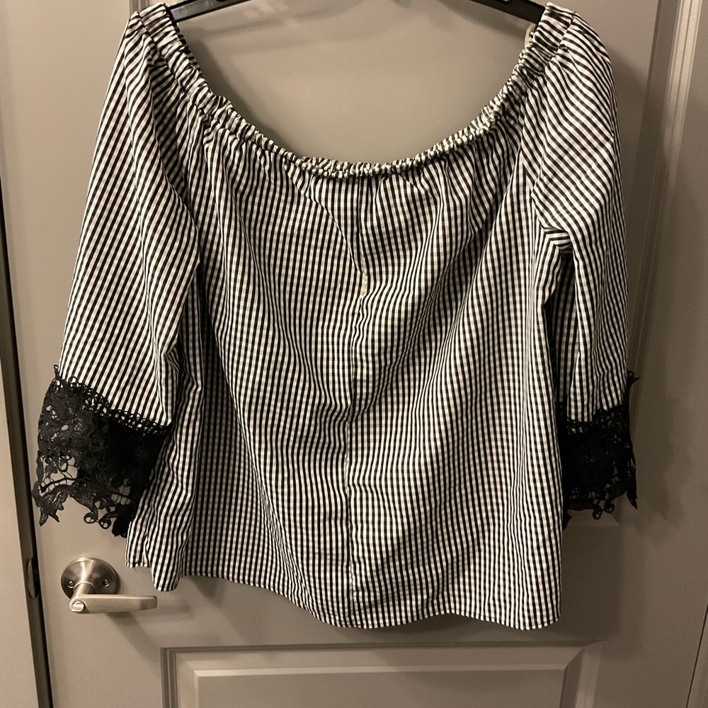 Women’s Off The Shoulder